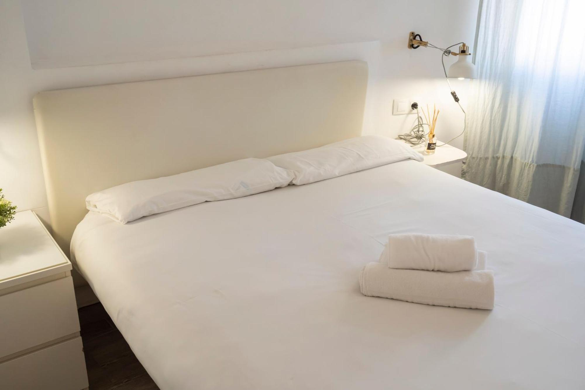 Apartamento Coqueto Malaga Exterior photo